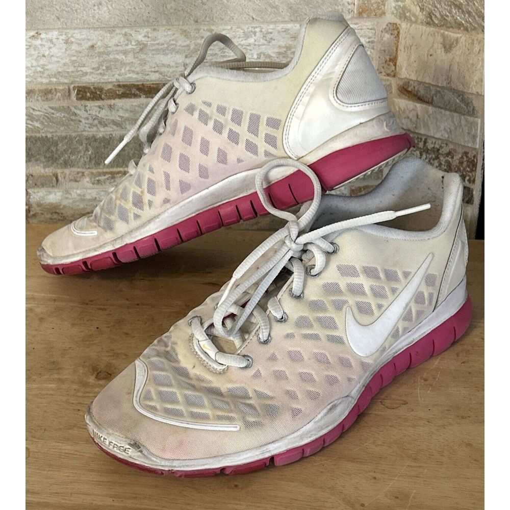 Nike Womens Free TR Fit 429785-101 White Pink Running Shoes Sneakers Sz 9.5M